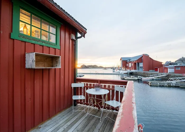 Semesterbostad Lofoten- Fishermans Logde With The View *