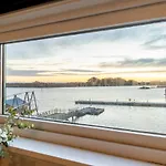 Lofoten- Fishermans Logde With The View